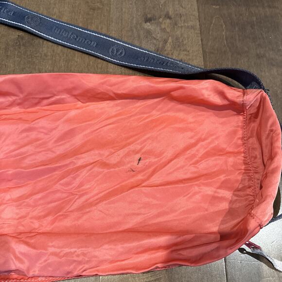 Lululemon Pink Polyester Yoga Mat Bag 30x8" Crossbody Strap - Writing/Marks - Picture 2 of 4